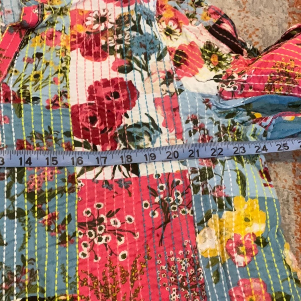 John Mark Floral Patchwork Blouse in Blue, Pink, Green - Picture 4 of 5